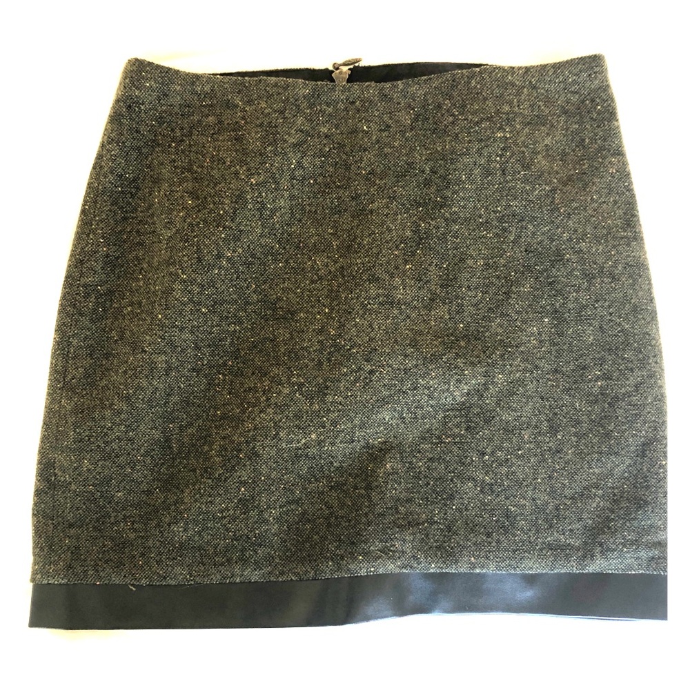 Kensie Olive Green mini-skirt